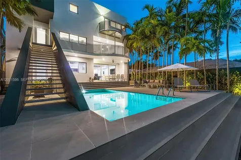 1785 Fairhaven Place Miami FL 33133