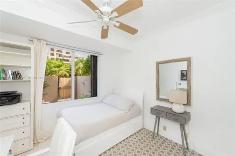201 Crandon Boulevard Key Biscayne FL 33149