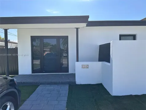 3252 SW 88th Place Miami FL 33165