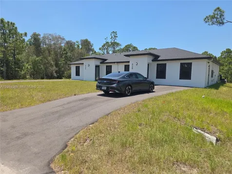 928-930 Hepburn Avenue Lehigh Acres FL 33974
