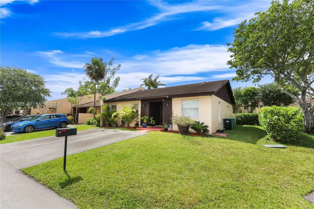 12316 SW 119th Lane Miami FL 33186