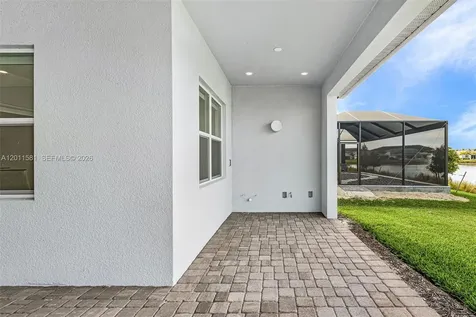 9087 Kite Lane Naples FL 34114