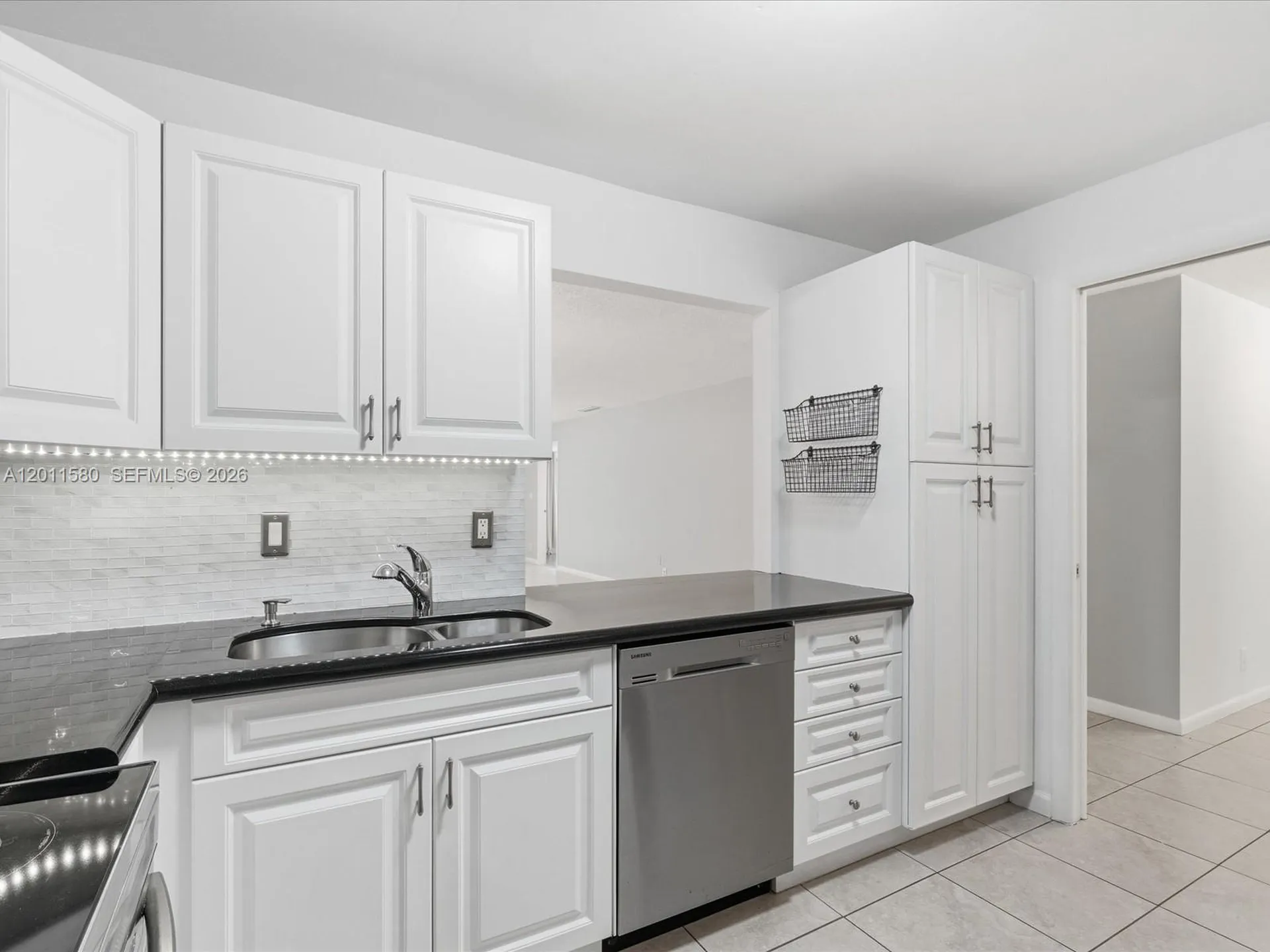 110 Dunwoody Lane Hollywood FL 33021