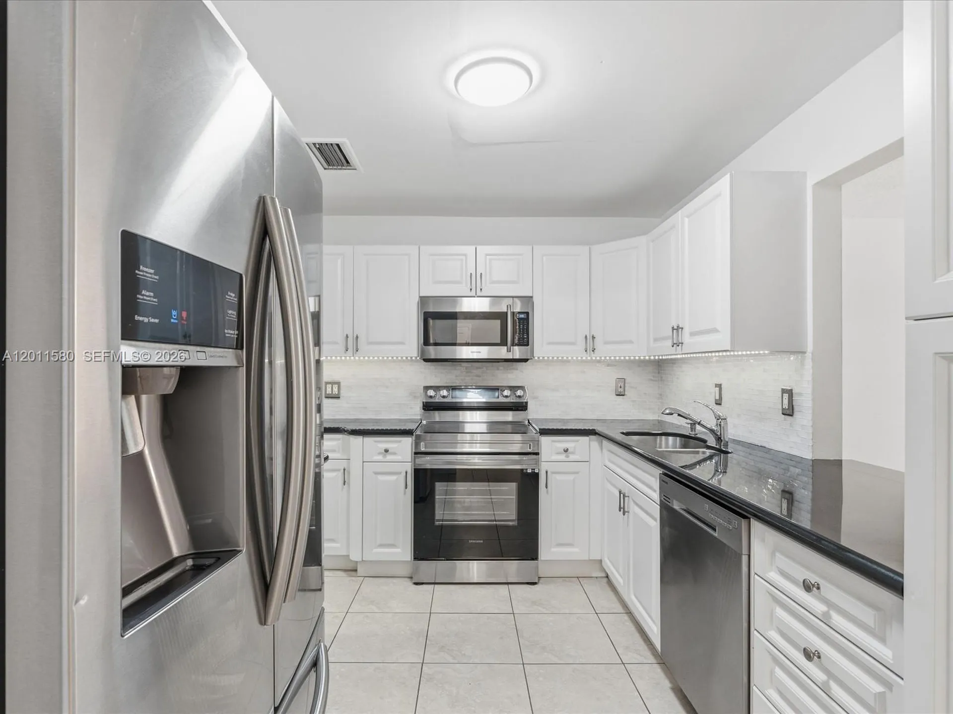 110 Dunwoody Lane Hollywood FL 33021