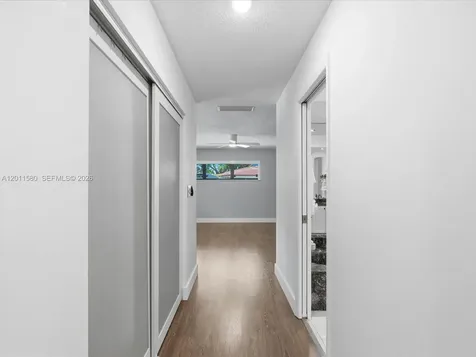 110 Dunwoody Lane Hollywood FL 33021