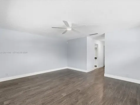 110 Dunwoody Lane Hollywood FL 33021