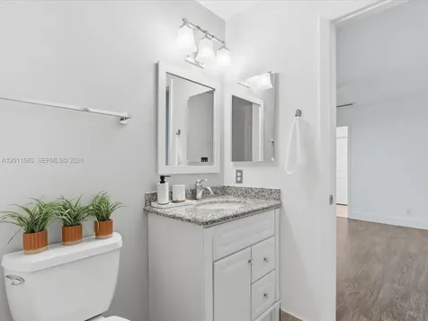 110 Dunwoody Lane Hollywood FL 33021