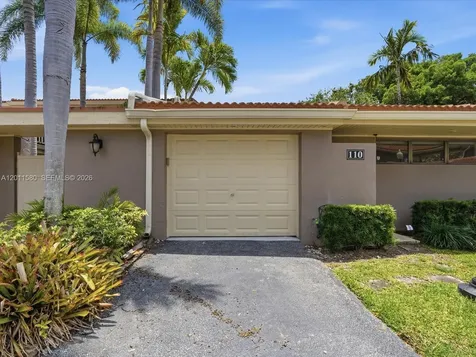 110 Dunwoody Lane Hollywood FL 33021
