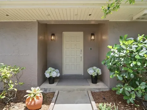 110 Dunwoody Lane Hollywood FL 33021