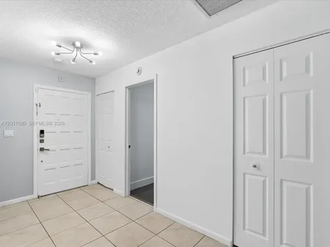 110 Dunwoody Lane Hollywood FL 33021