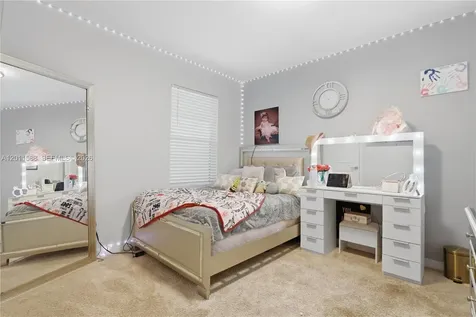 439 NE 6th Place Florida City FL 33034