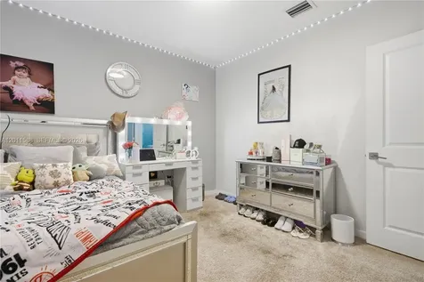 439 NE 6th Place Florida City FL 33034