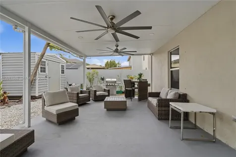 439 NE 6th Place Florida City FL 33034