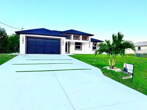 1506 Richmond Avenue N Lehigh Acres FL 33972