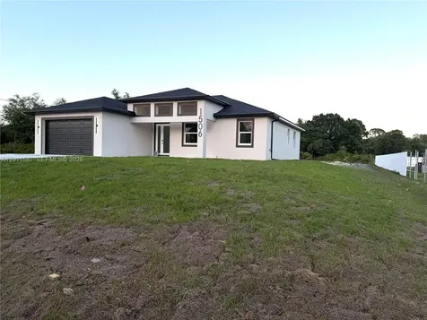 1506 Richmond Avenue N Lehigh Acres FL 33972