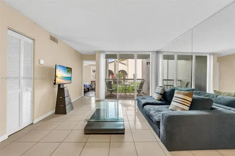 4647 NW 97th Place Doral FL 33178