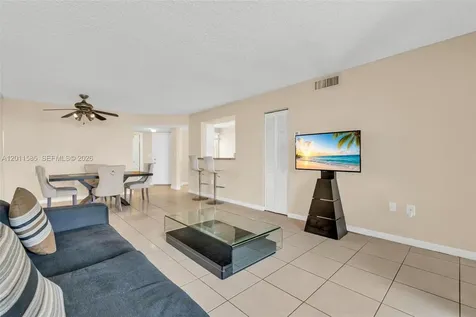 4647 NW 97th Place Doral FL 33178