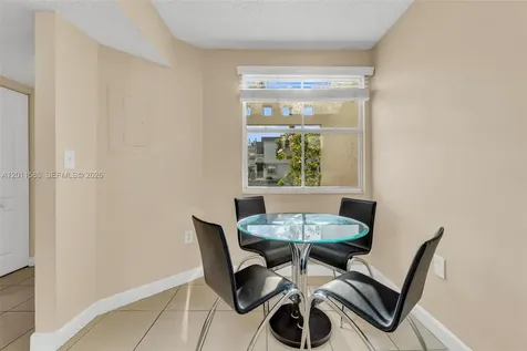4647 NW 97th Place Doral FL 33178