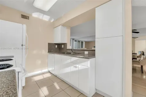 4647 NW 97th Place Doral FL 33178
