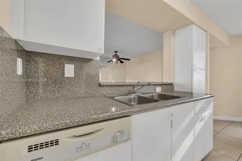 4647 NW 97th Place Doral FL 33178