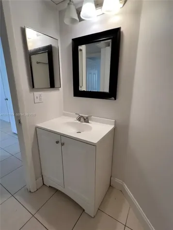 2880 N Oakland Forest Drive Oakland Park FL 33309