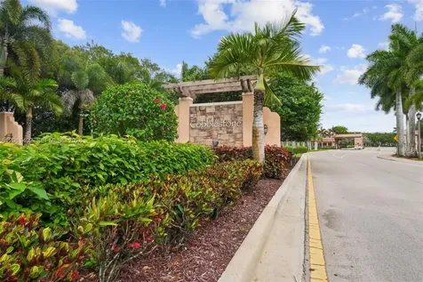 1049 SW 147th Avenue Pembroke Pines FL 33027