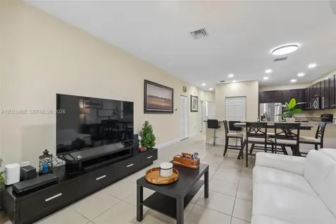 1049 SW 147th Avenue Pembroke Pines FL 33027