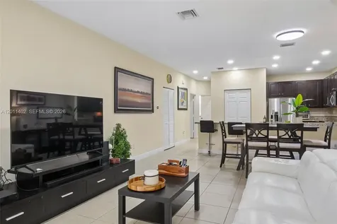 1049 SW 147th Avenue Pembroke Pines FL 33027