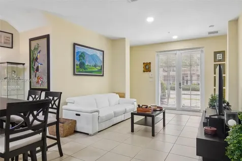 1049 SW 147th Avenue Pembroke Pines FL 33027