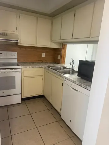 109 Lake Emerald Drive Oakland Park FL 33309