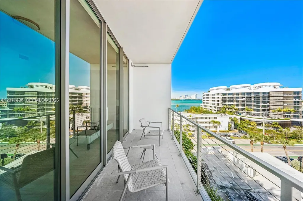 10281 W Bay Harbor Drive Bay Harbor Islands FL 33154
