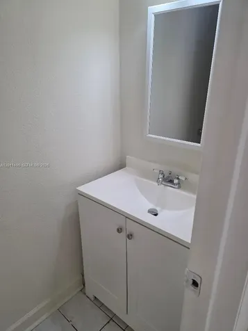 1300 Moffett Street Hallandale Beach FL 33009