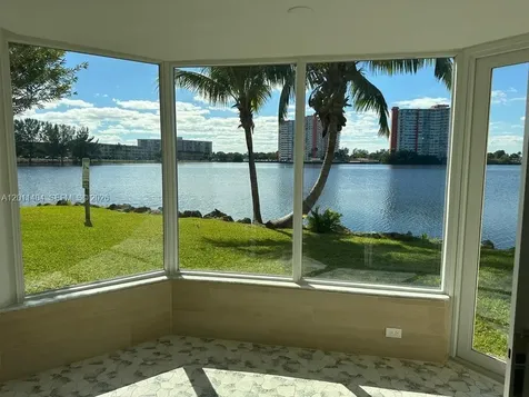 1302 NE 191st Street Miami FL 33179