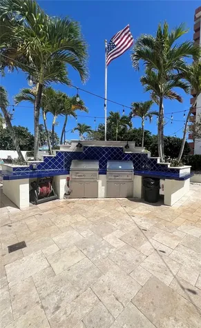 3000 E Sunrise Boulevard Fort Lauderdale FL 33304