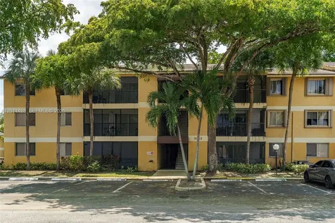 3083 N Oakland Forest Drive Oakland Park FL 33309
