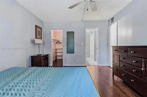 3083 N Oakland Forest Drive Oakland Park FL 33309