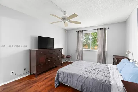 3083 N Oakland Forest Drive Oakland Park FL 33309