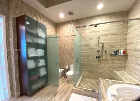 15811 Collins Avenue Sunny Isles Beach FL 33160