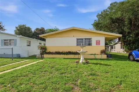 28 NW 170th Street North Miami Beach FL 33169
