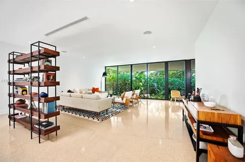 4045 Bonita Avenue Miami FL 33133