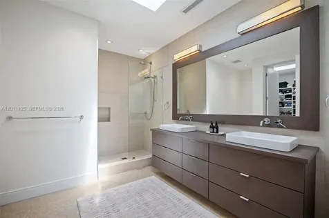 4045 Bonita Avenue Miami FL 33133