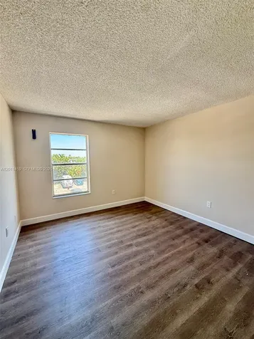 1755 W 60th Street Hialeah FL 33012