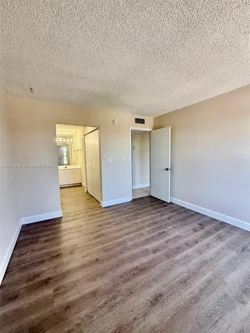 1755 W 60th Street Hialeah FL 33012