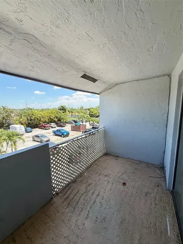 1755 W 60th Street Hialeah FL 33012
