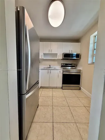 1755 W 60th Street Hialeah FL 33012