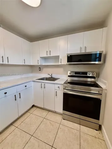 1755 W 60th Street Hialeah FL 33012