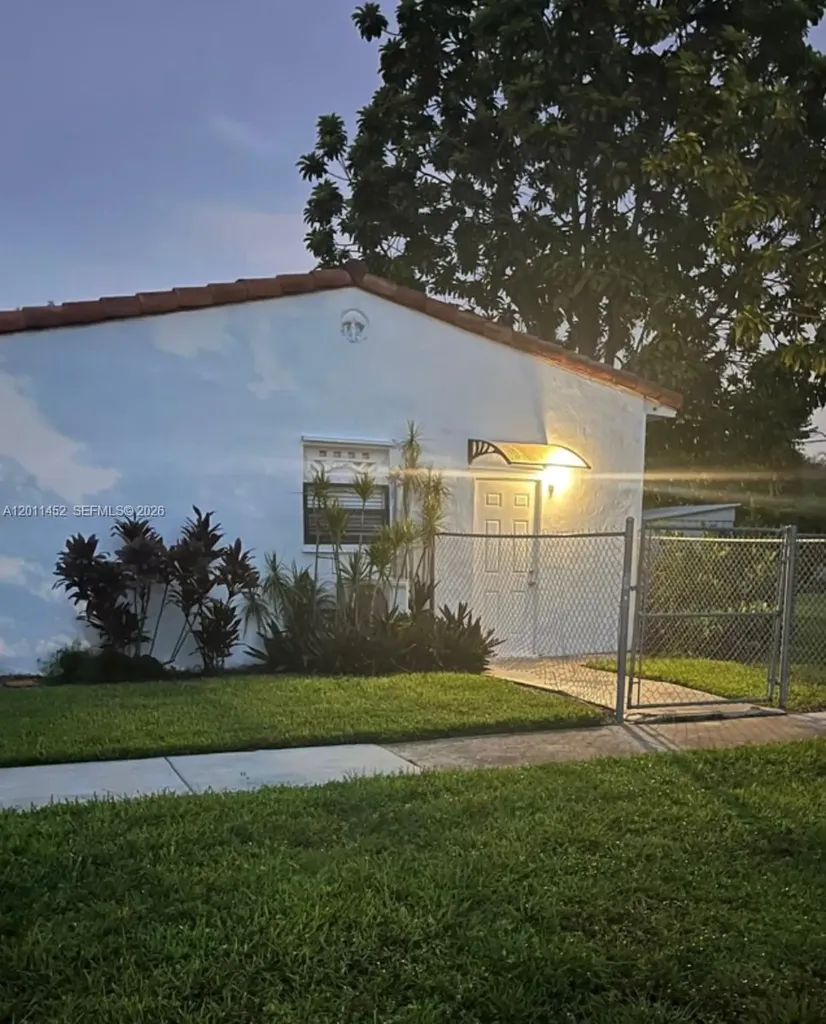 1170 Plover Avenue Miami Springs FL 33166
