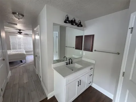 1005 SW Bay State Road Port St. Lucie FL 34953