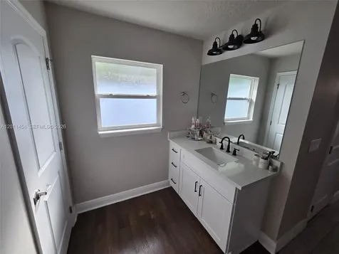 1005 SW Bay State Road Port St. Lucie FL 34953