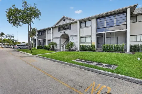 20731 NE 4th Place Miami FL 33179